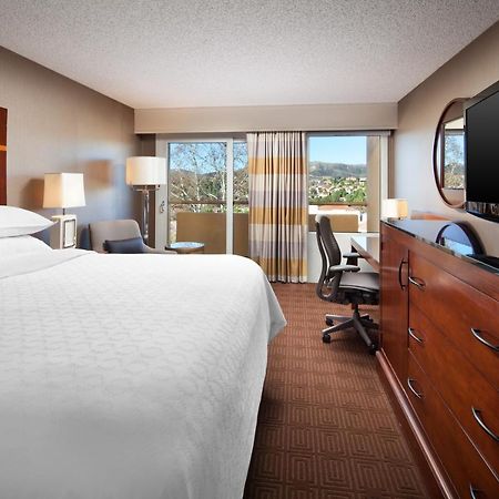 Sheraton Agoura Hills Hotel Zewnętrze zdjęcie